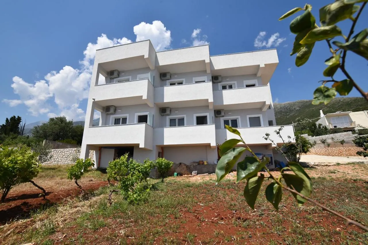 Dima Vista Hotel Dhermi 2*,