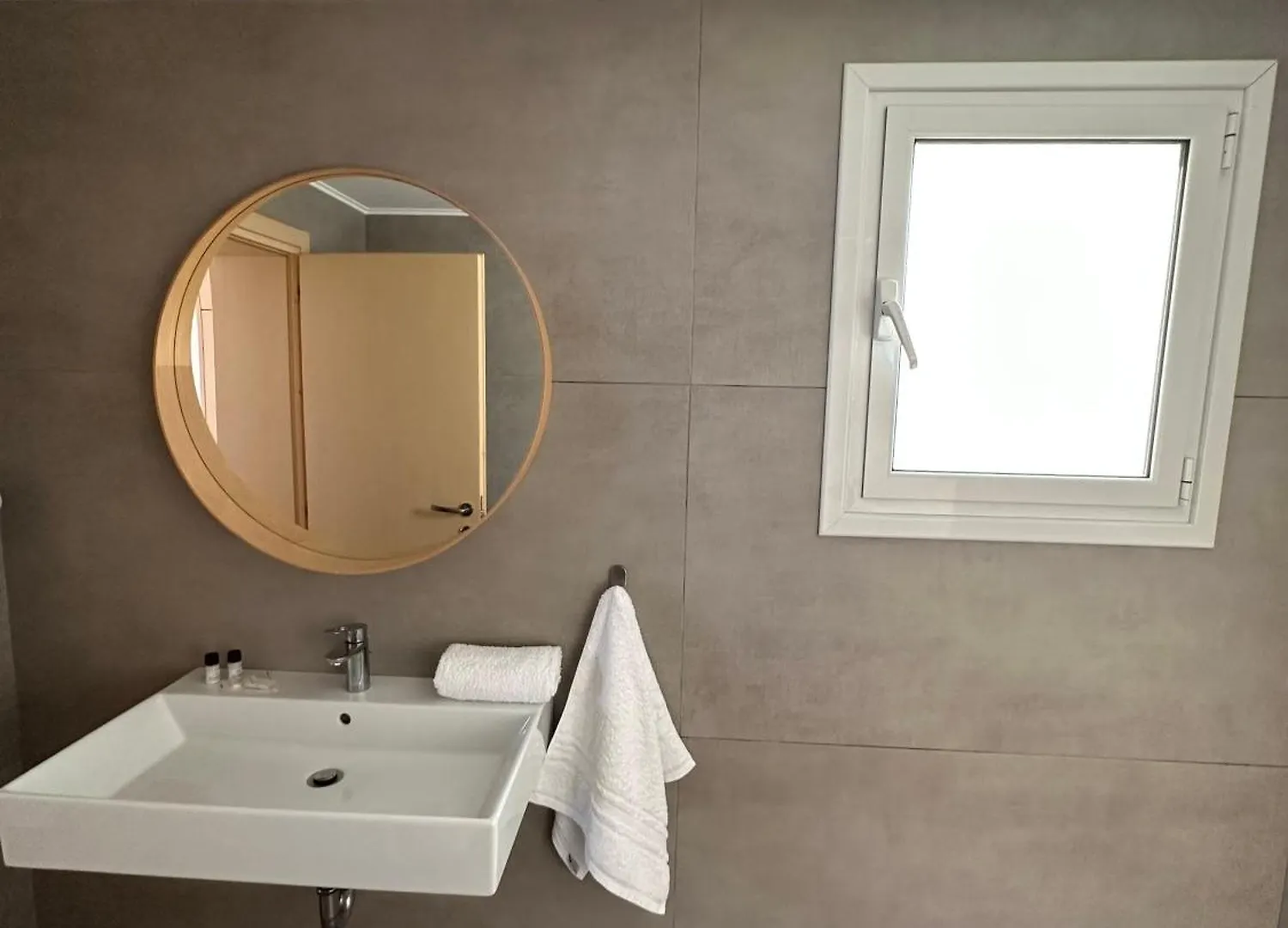 Dima Vista Hotel Dhermi 2*,